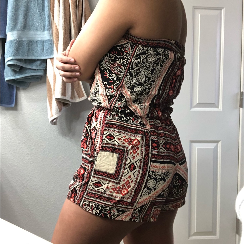 Romper - Picture 2 of 6